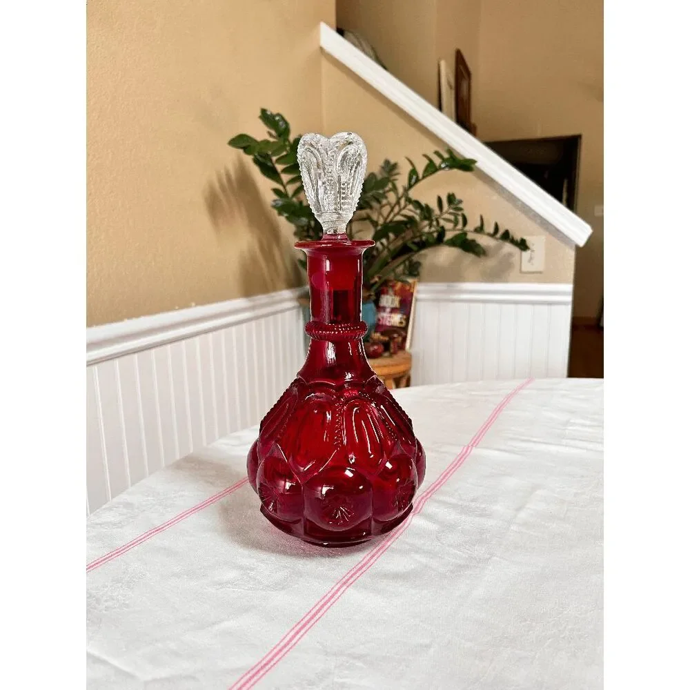 Vintage L.E. Smith Glass Vintage Ruby Red Moon and Stars Decanter with Clear Sto